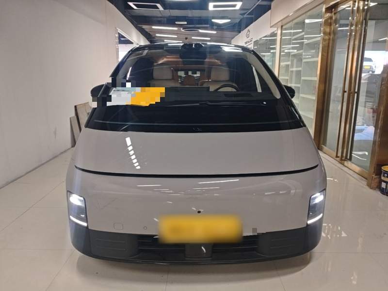 Used Li Auto MEGA 2025 Ultra Smart Refreshed Edition — 2