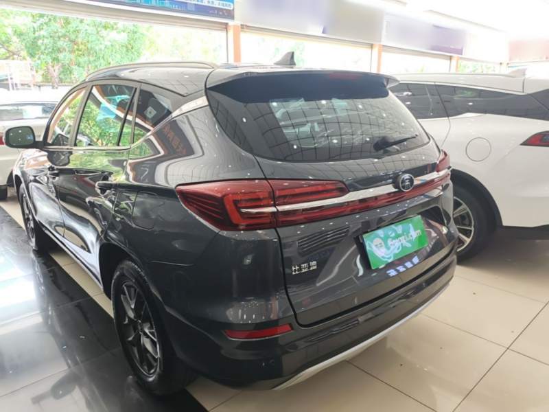 Used BYD Song 2021 Classic Edition 1.5T Automatic Elite Model — 4