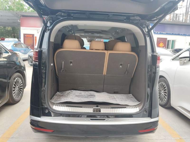 Used Denza D9 2022 EV 600 Four-Wheel Drive Flagship Model — 18