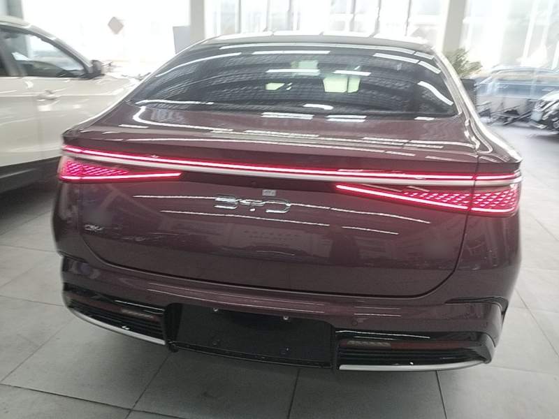 Used BYD Seal 2023 DM-i 1.5T 121km Prestige Model — 5