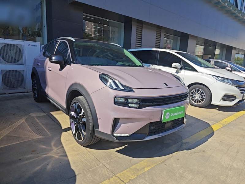 Used Lynk & Co 06 2021 1.5T Shero Pink Special Edition — 3