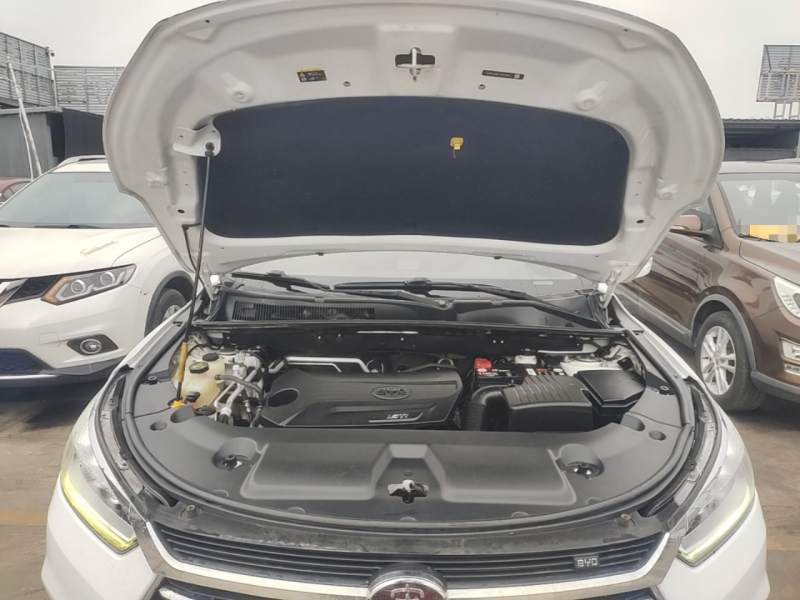 Used BYD Song 2019 1.5TI Automatic Smart Connect Dynamic Model — 19