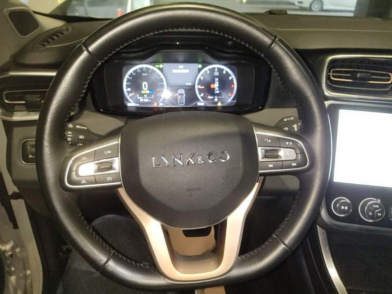 Used Lynk & Co 01 2017 2.0T Two-Wheel Drive Pro Edition — 10