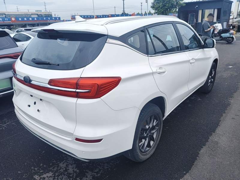 Used BYD Song 2020 Classic Edition 1.5T Automatic Elite Model — 6
