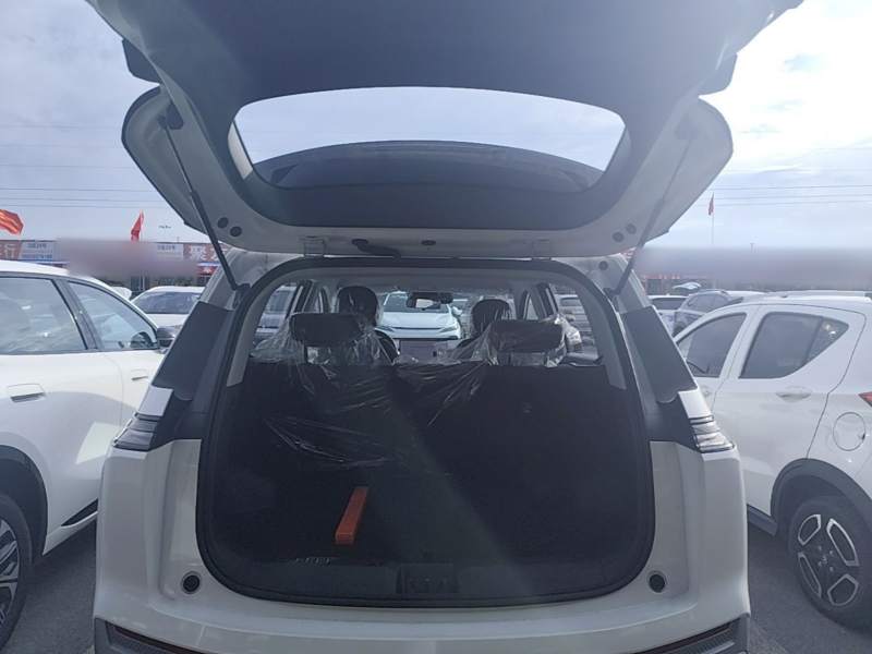 Used AION Y 2025 Plus 510 Smart Edition — 18