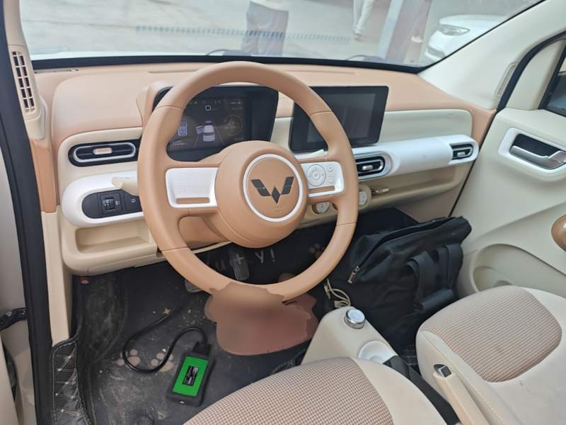 Used Wuling Hongguang MINIEV 2024 3rd Generation 170 km — 9