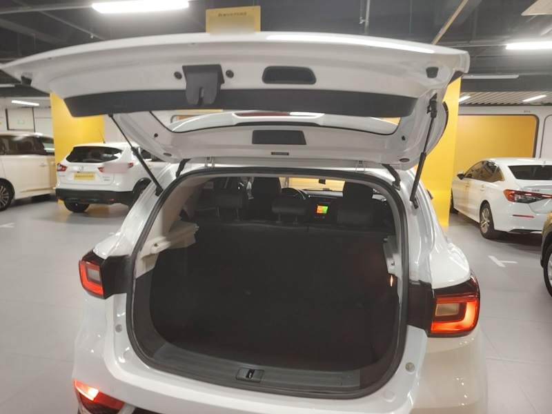 Used MG ZS 2018 1.5L Automatic Luxury Edition China V Standard — 18