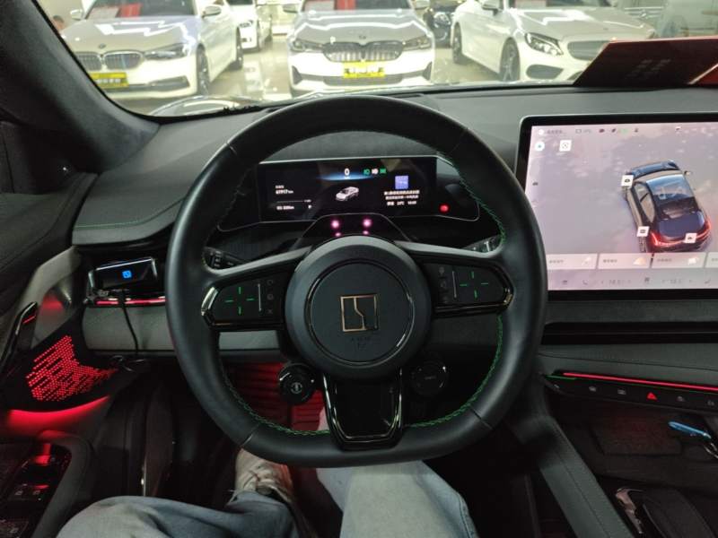 Used Zeekr 001 2023 YOU Edition 100 kWh — 6