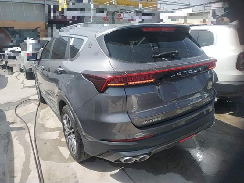 Used JETOUR X70 PLUS 2023 1.5T DCT Brave PLUS 5-Seater — 4