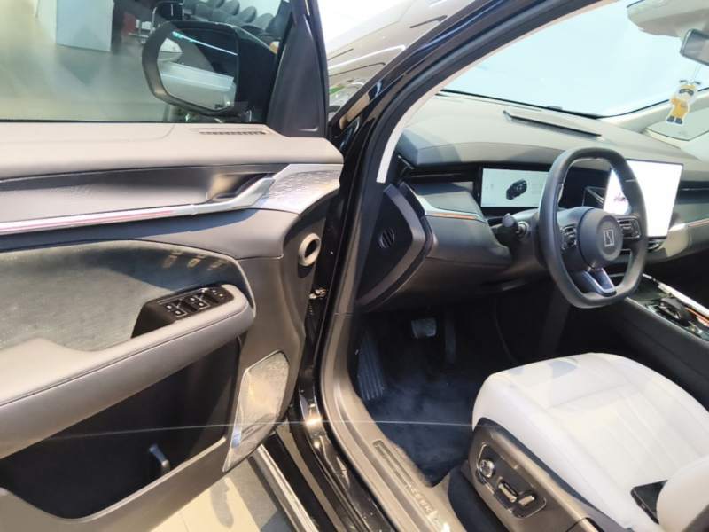 Used Zeekr 009 2024 GAC Trumpchi — 15