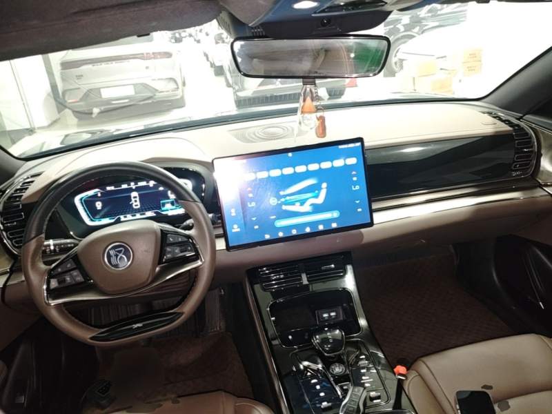 Used BYD Han 2020 EV Long-Range Luxury Model — 9
