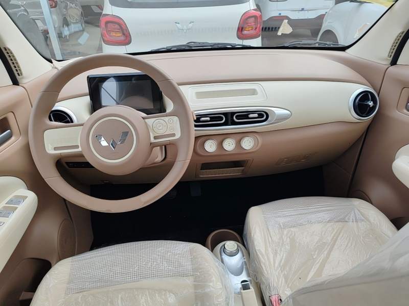 Used Wuling Hongguang MINIEV 2025 Four-Door Version Advanced Edition — 9