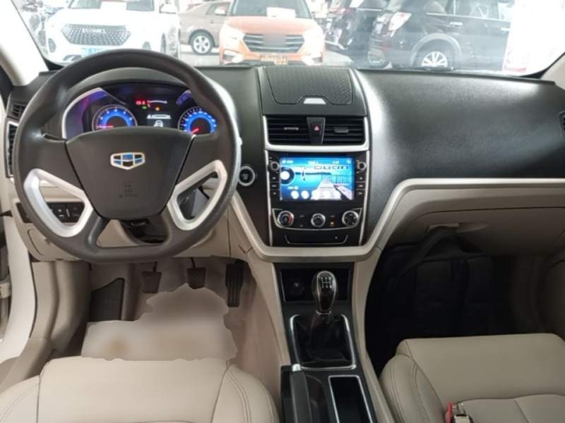 Used Geely Auto Emgrand 2016 Sedan 1.5L Manual Fashion Edition — 9
