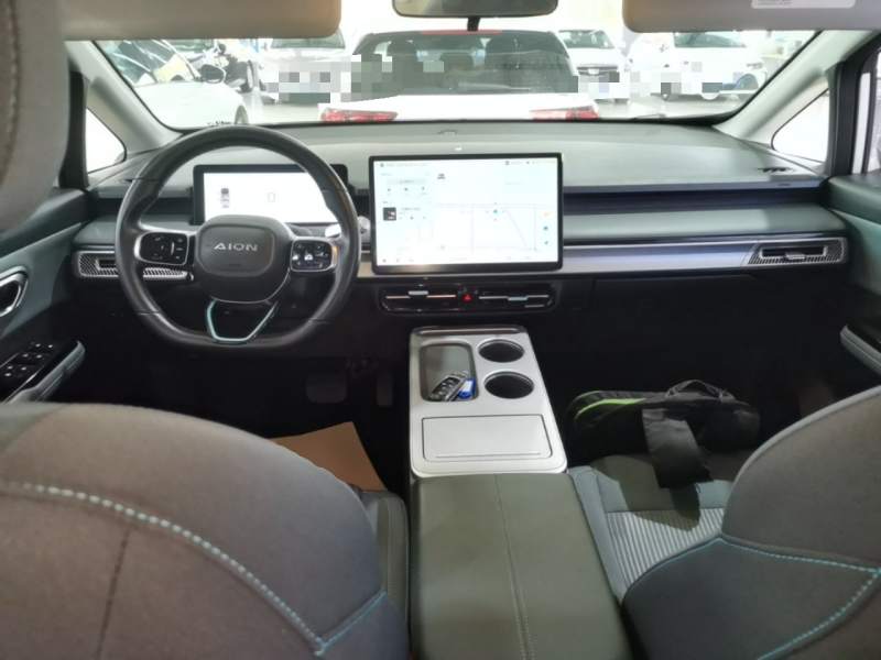 Used AION Y 2023 Younger — 9