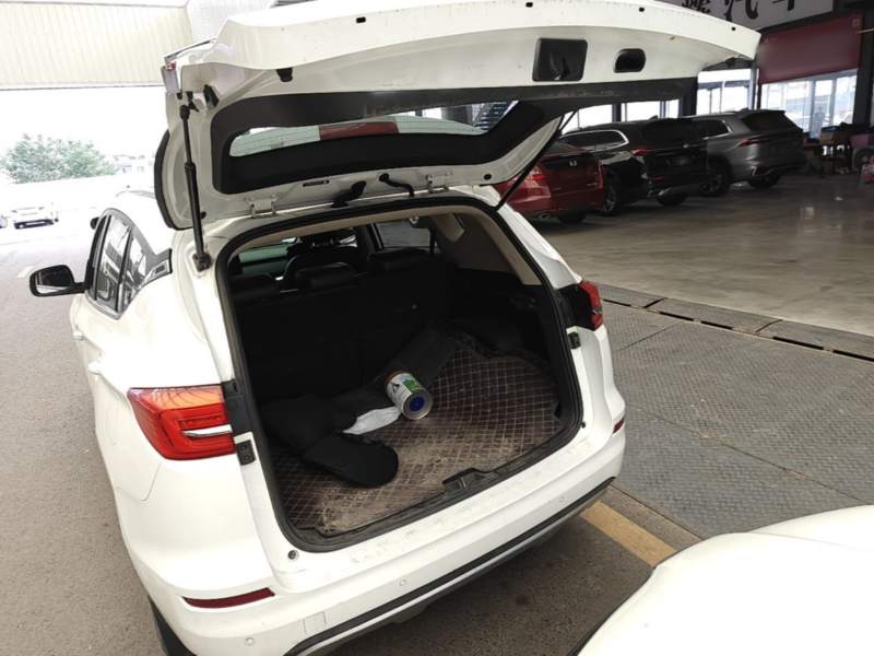 Used BYD Song 2020 Classic Edition 1.5T Automatic Elite Model — 18