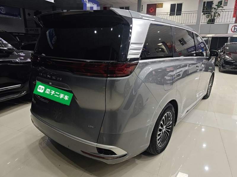 Used Denza D9 2023 DM-i 965 Luxury Model — 6