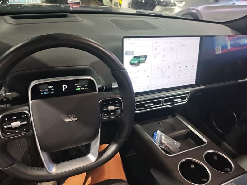 Used Li Auto L9 2022 Max model — 9