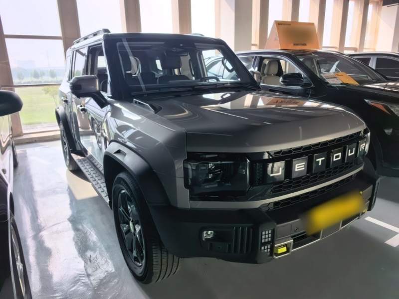 Used JETOUR Traveler 2023 2.0T All-Wheel-Drive CrossPRO — 3
