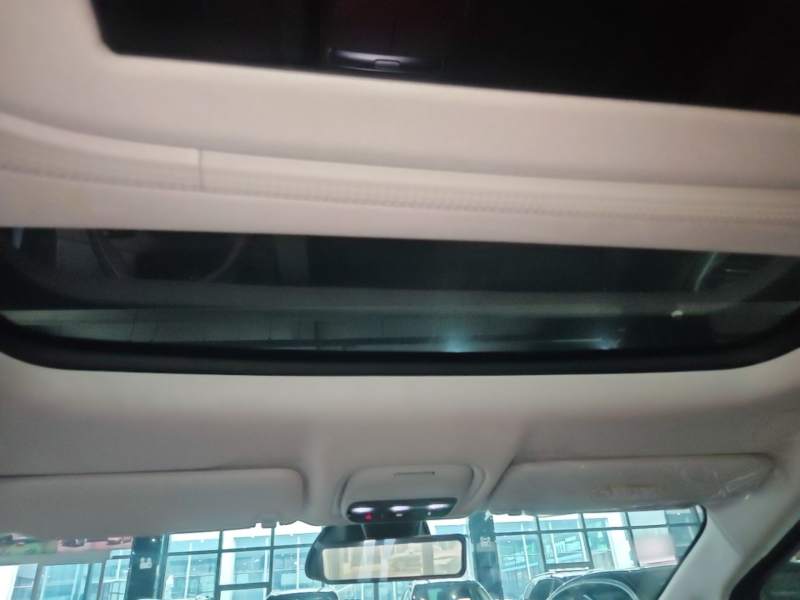 Used XPeng X9 2025 650 Long-Range Max — 17