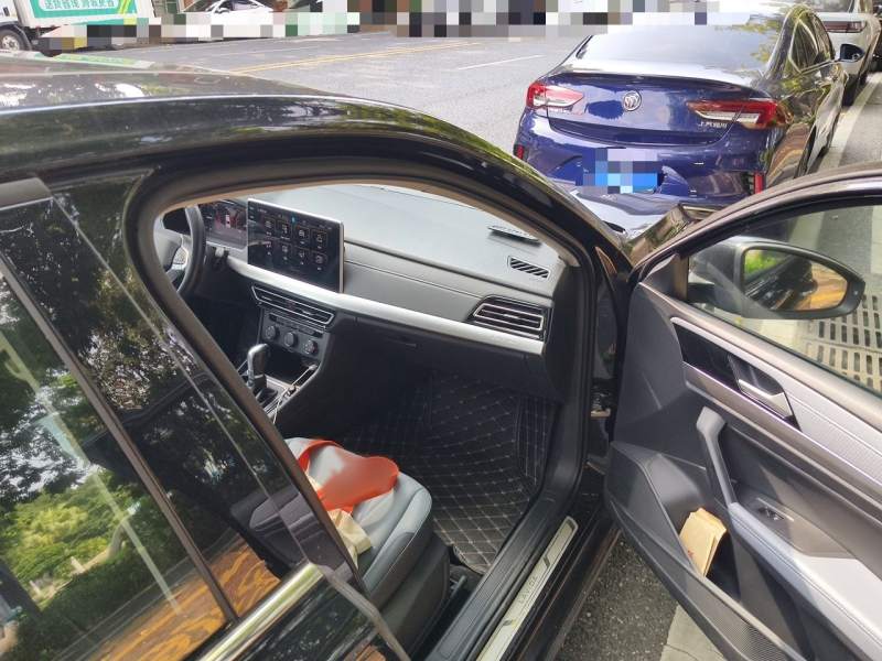 Used Volkswagen Lavida 2023 1.5L Automatic 5 Million Edition — 24
