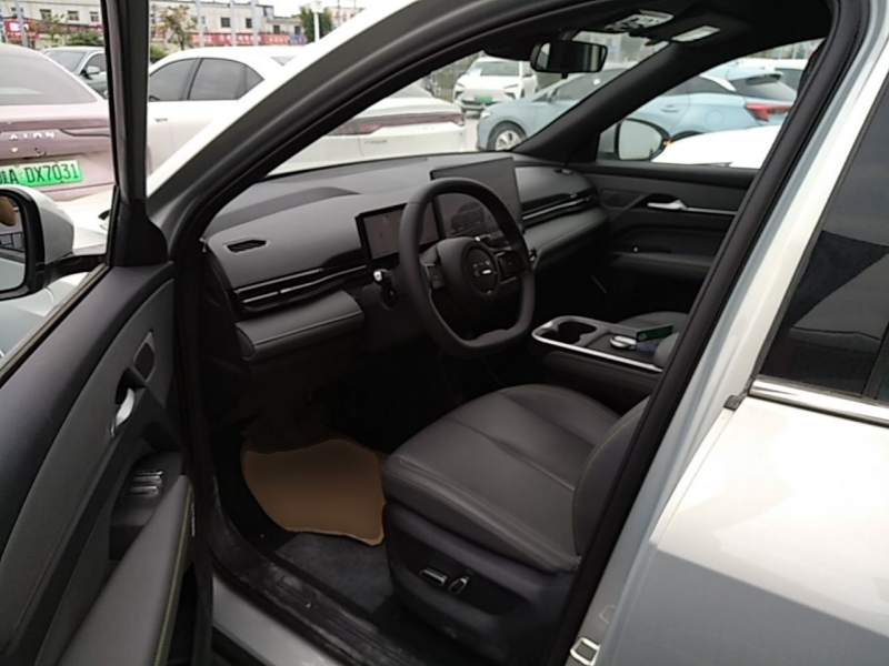 Used Bestune Yueyi 03 2025 565km Enjoy Edition — 14