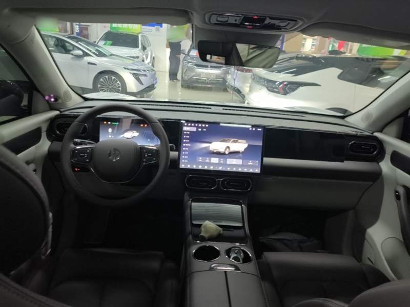 Used Leapmotor C11 2024 All-Electric 580 Luxury Edition — 9