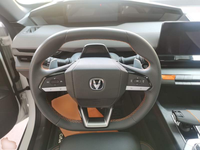 Used CHANGAN UNI-V 2022 1.5T Prestige Version — 10