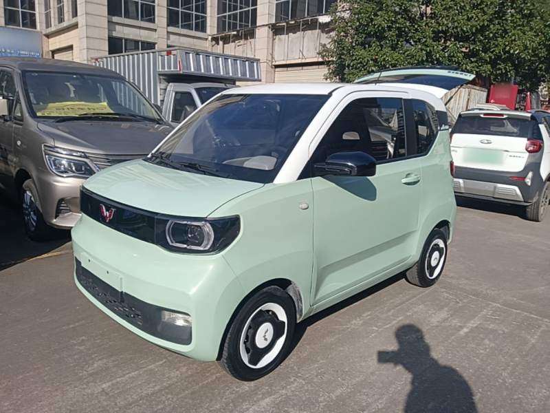 Used Wuling Hongguang MINIEV 2021 Macaron Sandwich Model 120 km Lithium Iron Phosphate — 1