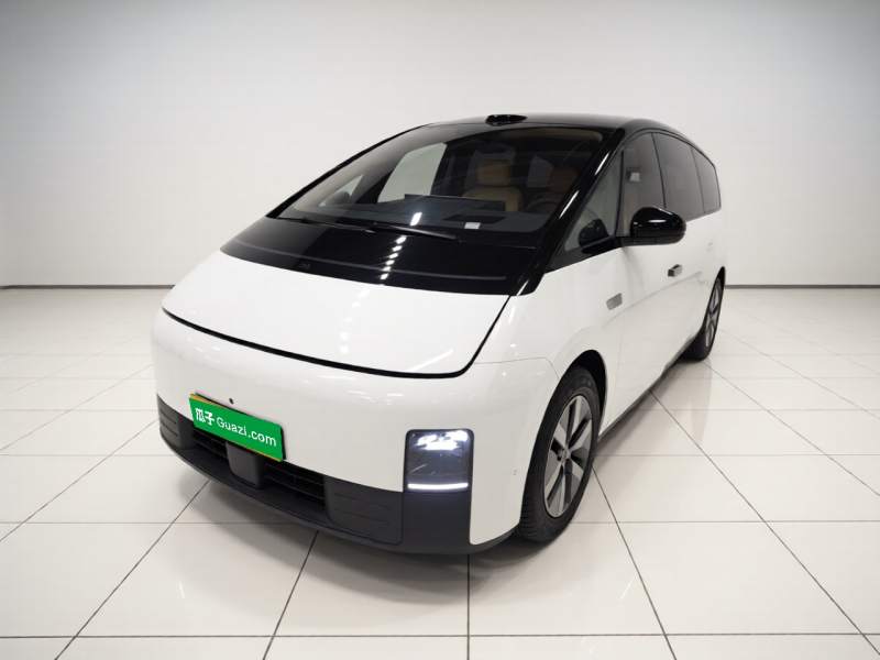 Used Li Auto MEGA 2025 Ultra Smart Refreshed Edition — 1