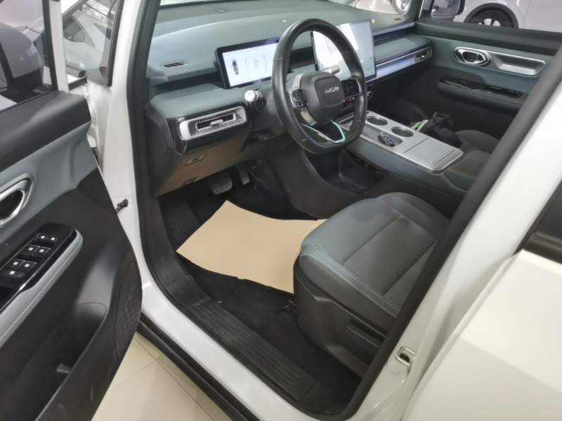 Used AION Y 2023 Younger — 15