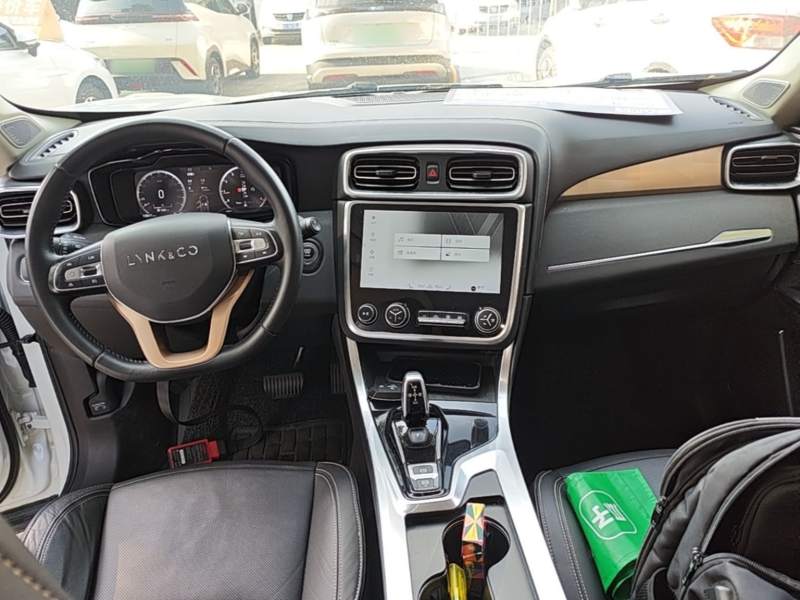 Used Lynk & Co 01 2017 2.0T Two-Wheel Drive Pro Edition — 9