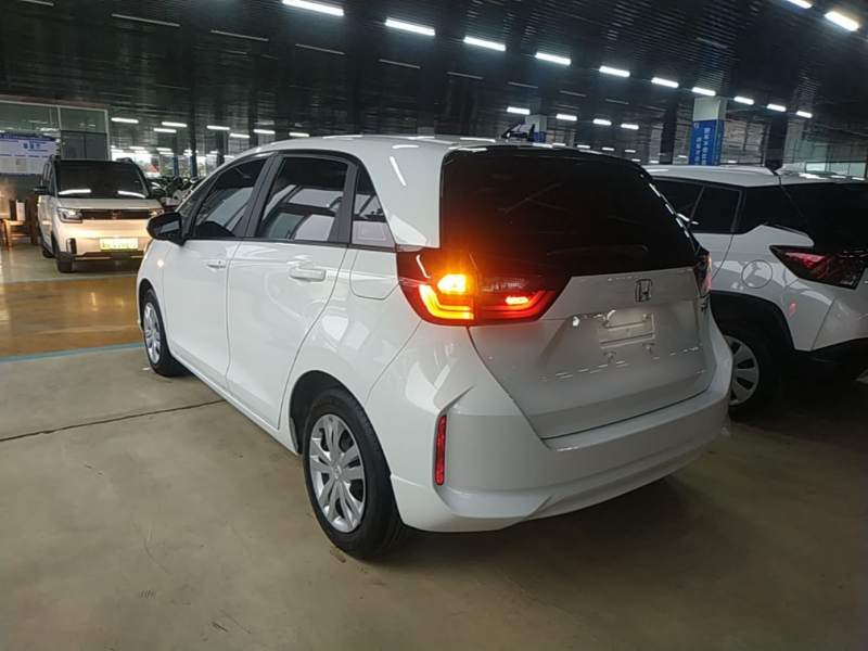 Used Honda Fit 2021 1.5L CVT Trend Edition — 4