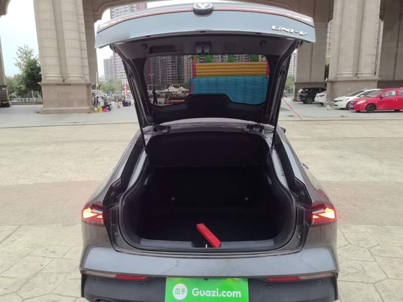 Used CHANGAN UNI-V 2022 1.5T Excellence Model — 18