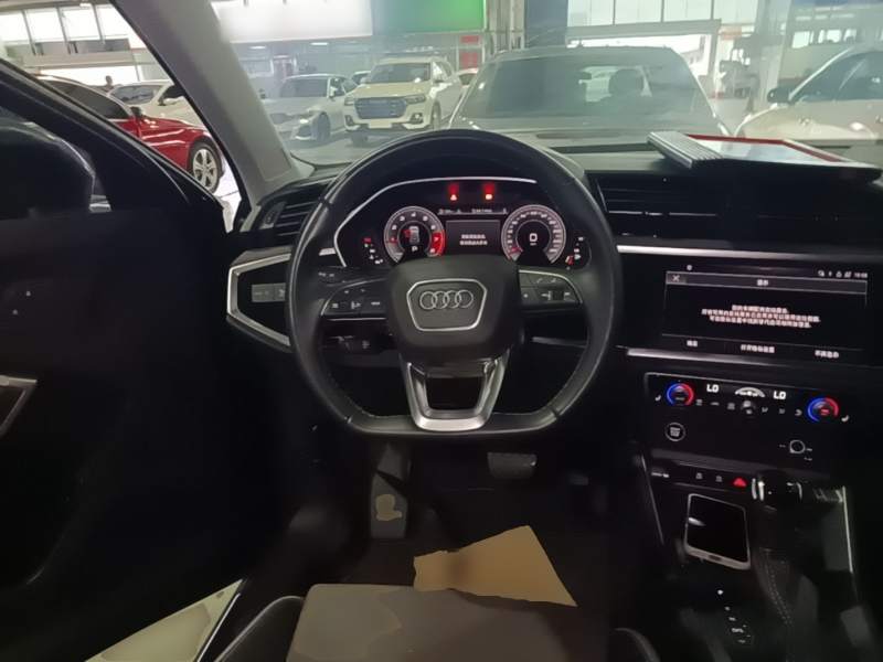 Used Audi Q3 2023 35 TFSI Fashion Dynamic Model (1.4T) — 10