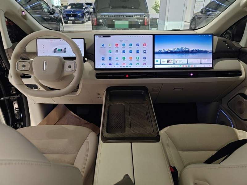Used Wey Gaoshan 2025 Four-Wheel Drive Alpine 8 — 9