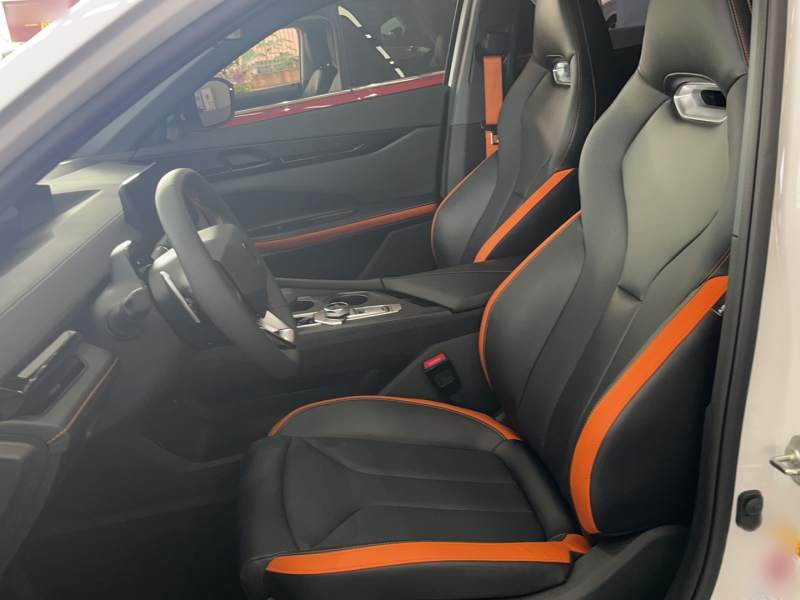 Used CHANGAN UNI-V 2024 1.5T High-Energy Version — 4