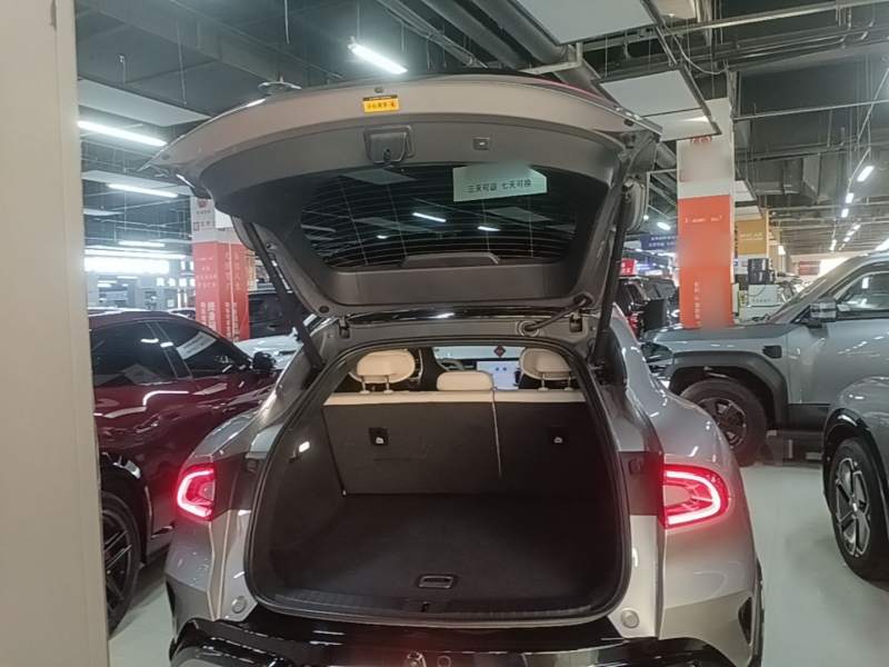 Used Xiaomi Auto YU7 2025 Ultra-Long Range Rear-Wheel Drive Version — 18