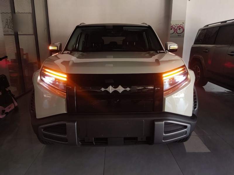Used Formula Leopard Titanium 3 2025 501 km Range Rear-Wheel Drive Intelligent Driving Max Edition — 2