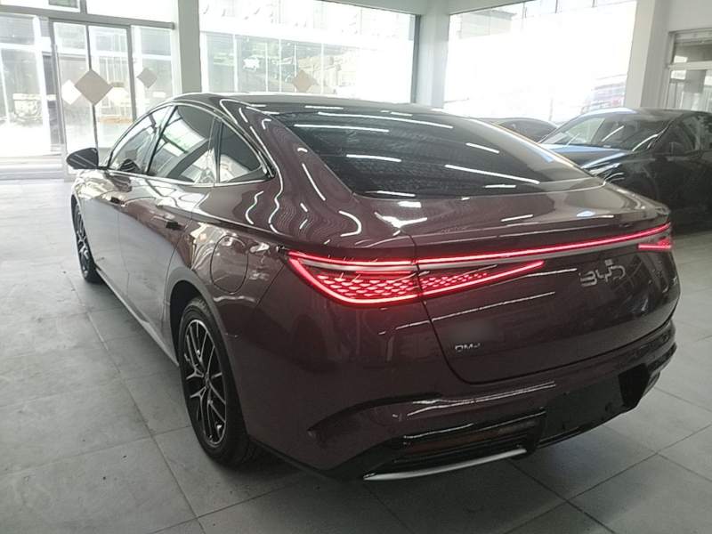Used BYD Seal 2023 DM-i 1.5T 121km Prestige Model — 4