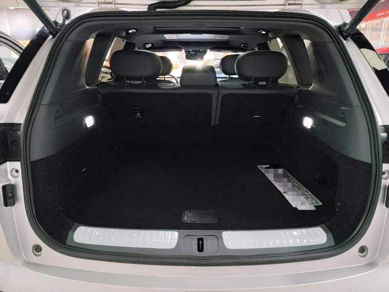 Used Dongfeng eπ eπ008 2025 210 Ultra LikeYi Edition 5-Seater — 18