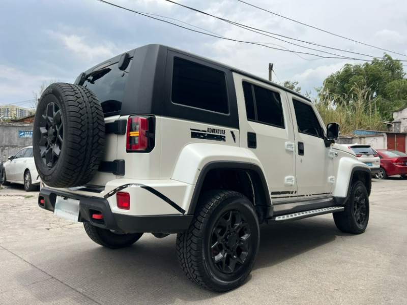 Used BAIC Off-Road BJ40 2023 2.0D Automatic Four-Wheel Drive Blade Hero Edition Adventurer Type — 8
