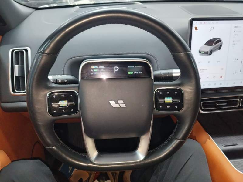 Used Li Auto L8 2023 Pro Model — 10