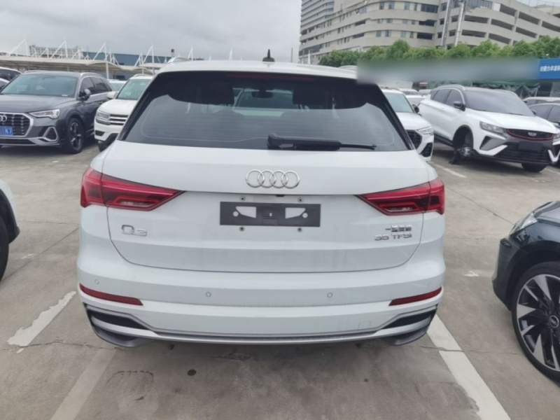Used Audi Q3 2022 35 TFSI Fashion Dynamic Model — 5