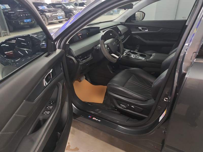 Used CHANGAN UNI-K 2023 2.0T Two-Wheel Drive YueShang Trim — 15