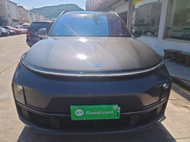 Used Li Auto L8 2023 Air model — 2