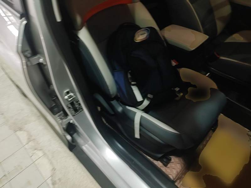 Used MG 4 EV 2022 425 km Luxury Edition — 24