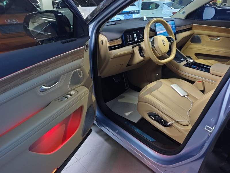 Used AITO/LUXEED/MAEXTRO/SAIC/STELATO AITO M7 2024 1.5T Rear-Drive Plus Version 5 Seats — 15