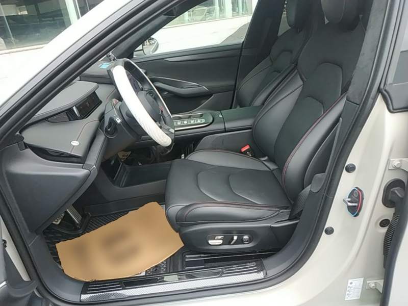 Used Xiaomi Auto SU7 2024 Four-Wheel Drive Ultra-Long Range Advanced Intelligent Driving Max Edition — 14