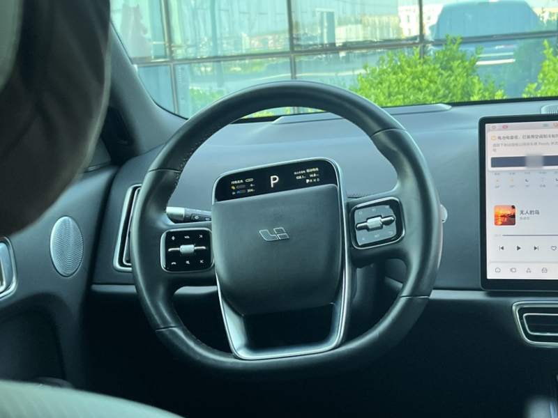 Used Li Auto L8 2023 Max model — 24