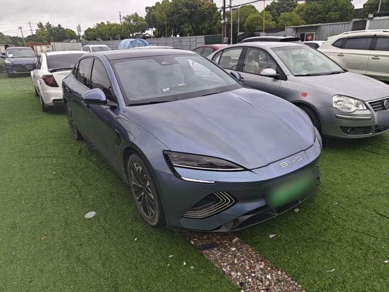 Used BYD Seal 2022 550 km Standard Range Rear-Wheel Drive Elite Version — 3